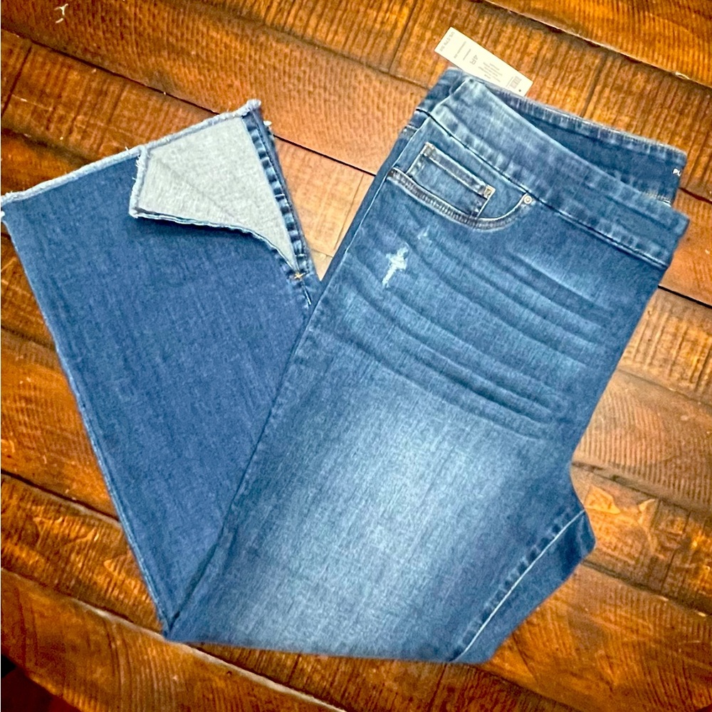 Chico’s Pull On Slim Bootcut Jeans